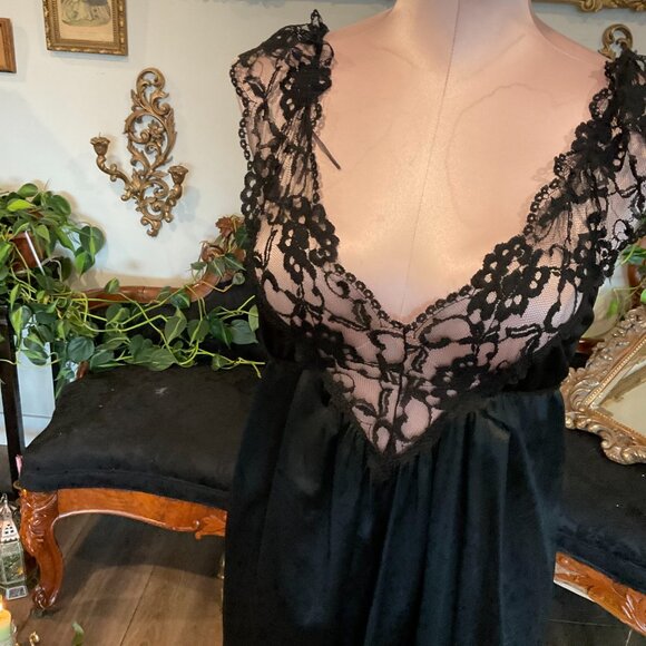Vintage Union Made Lingerie Night Gown Slip lace Dress Size S Black - Picture 3 of 6